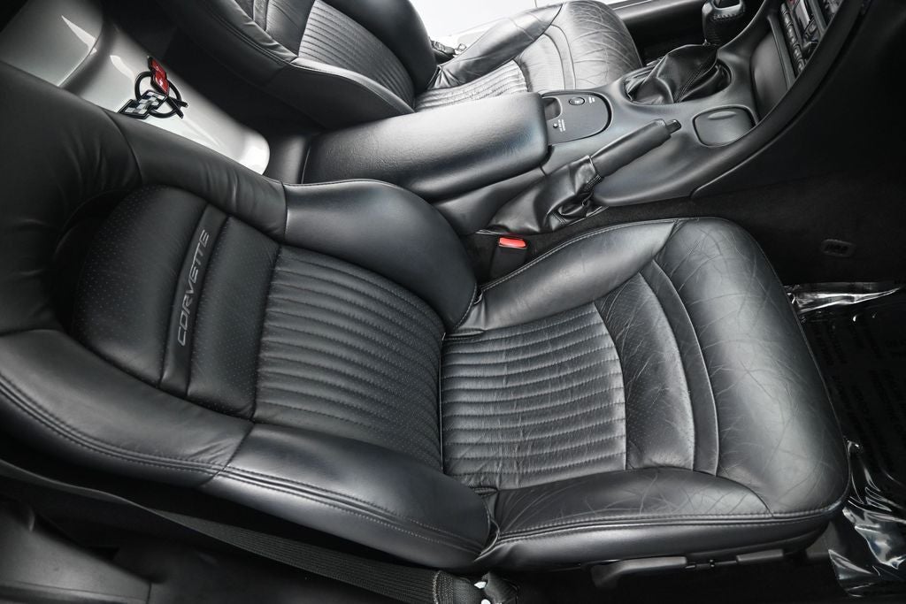 2004 Chevrolet Corvette Base