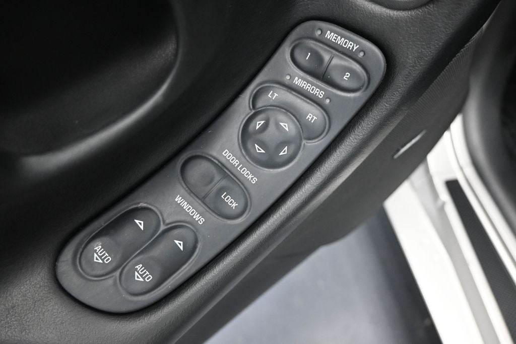 2004 Chevrolet Corvette Base