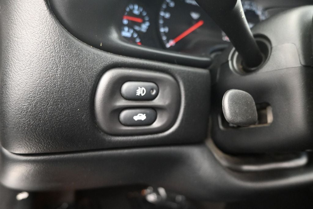 2004 Chevrolet Corvette Base