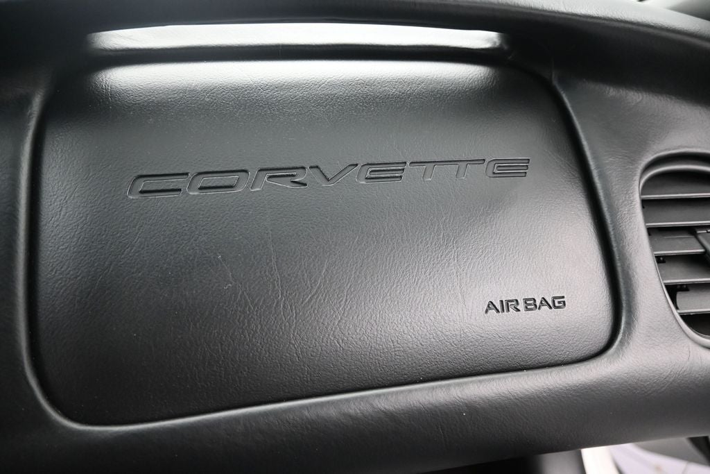 2004 Chevrolet Corvette Base