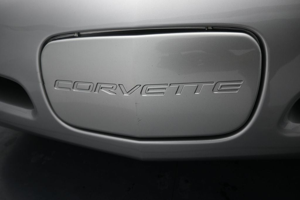 2004 Chevrolet Corvette Base