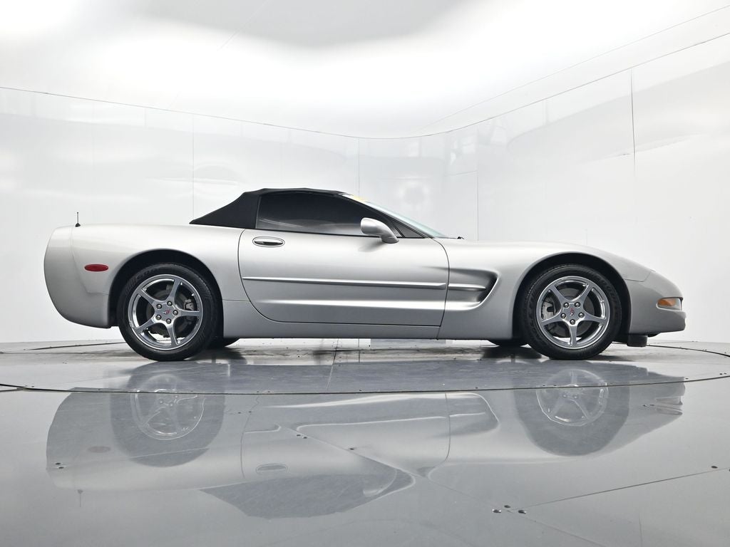2004 Chevrolet Corvette Base