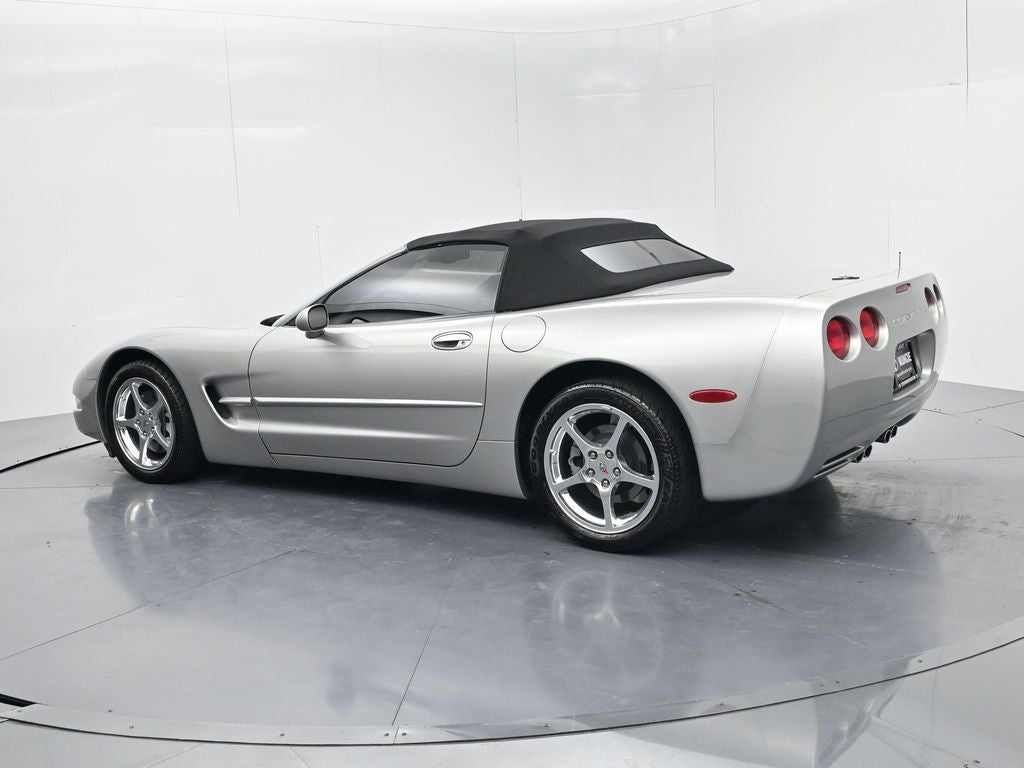 2004 Chevrolet Corvette Base