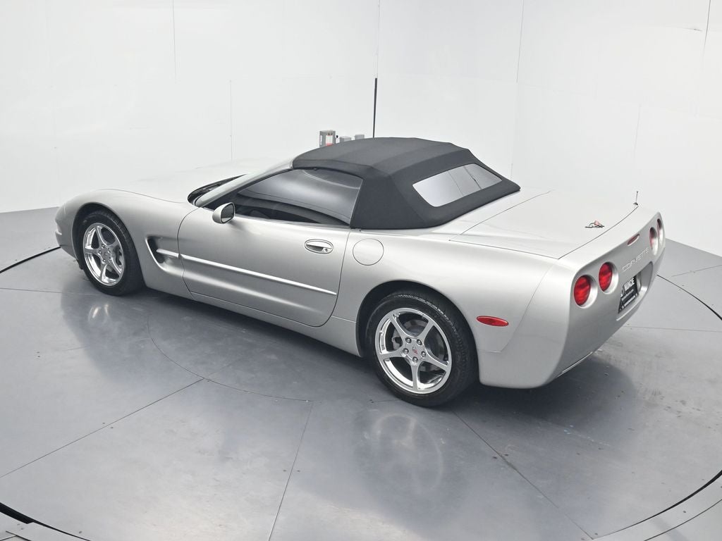 2004 Chevrolet Corvette Base