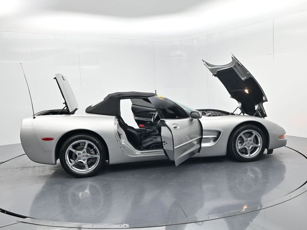 2004 Chevrolet Corvette Base