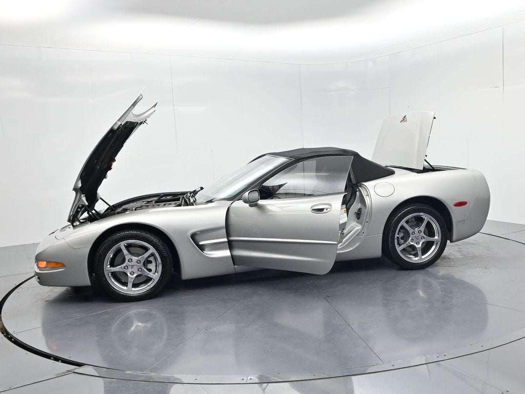 2004 Chevrolet Corvette Base
