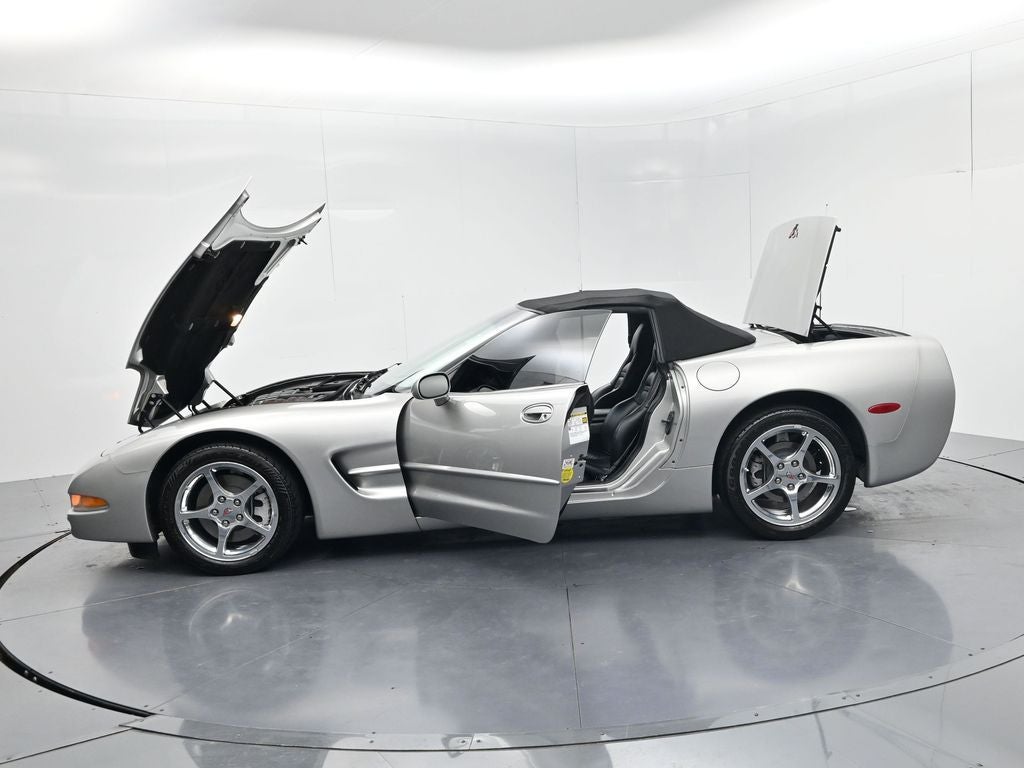 2004 Chevrolet Corvette Base