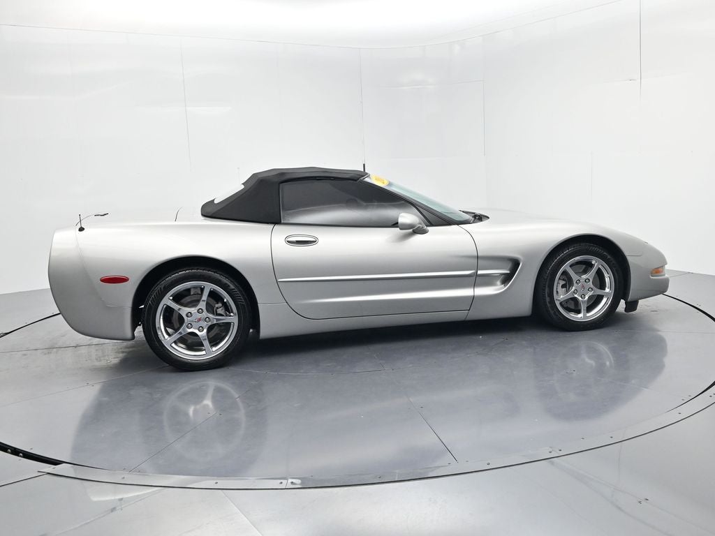 2004 Chevrolet Corvette Base