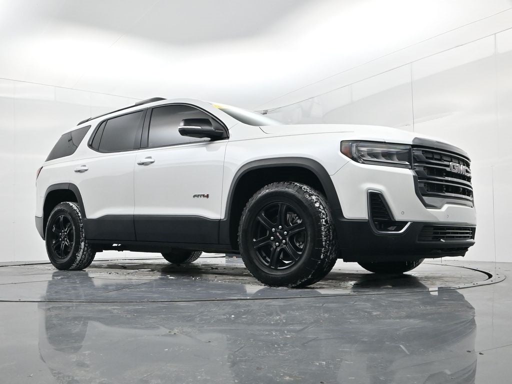 2022 GMC Acadia AT4
