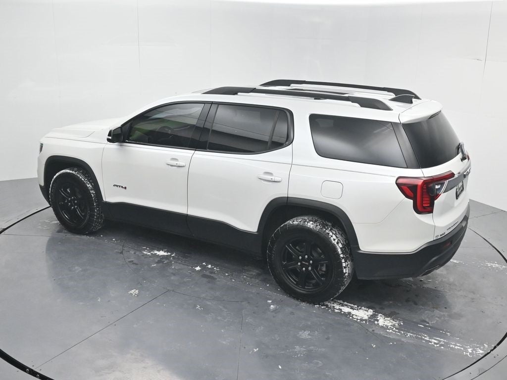 2022 GMC Acadia AT4