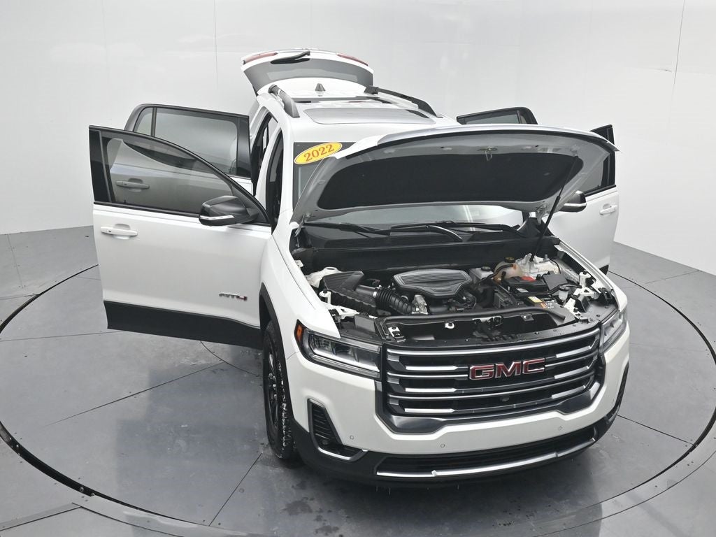 2022 GMC Acadia AT4