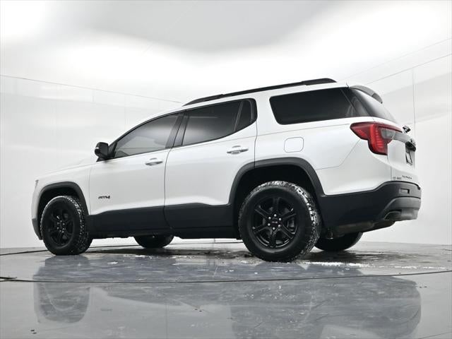2022 GMC Acadia AT4