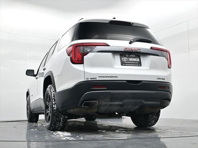 2022 GMC Acadia AT4