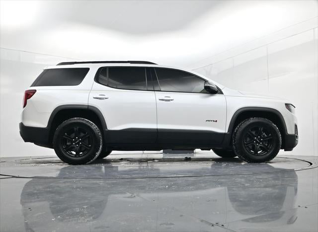 2022 GMC Acadia AT4