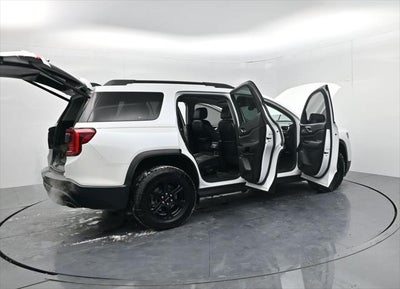 2022 GMC Acadia AT4