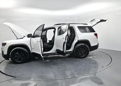 2022 GMC Acadia AT4