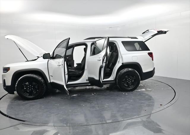 2022 GMC Acadia AT4