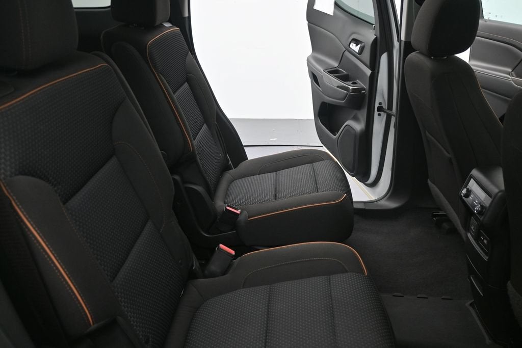2021 GMC Acadia AT4