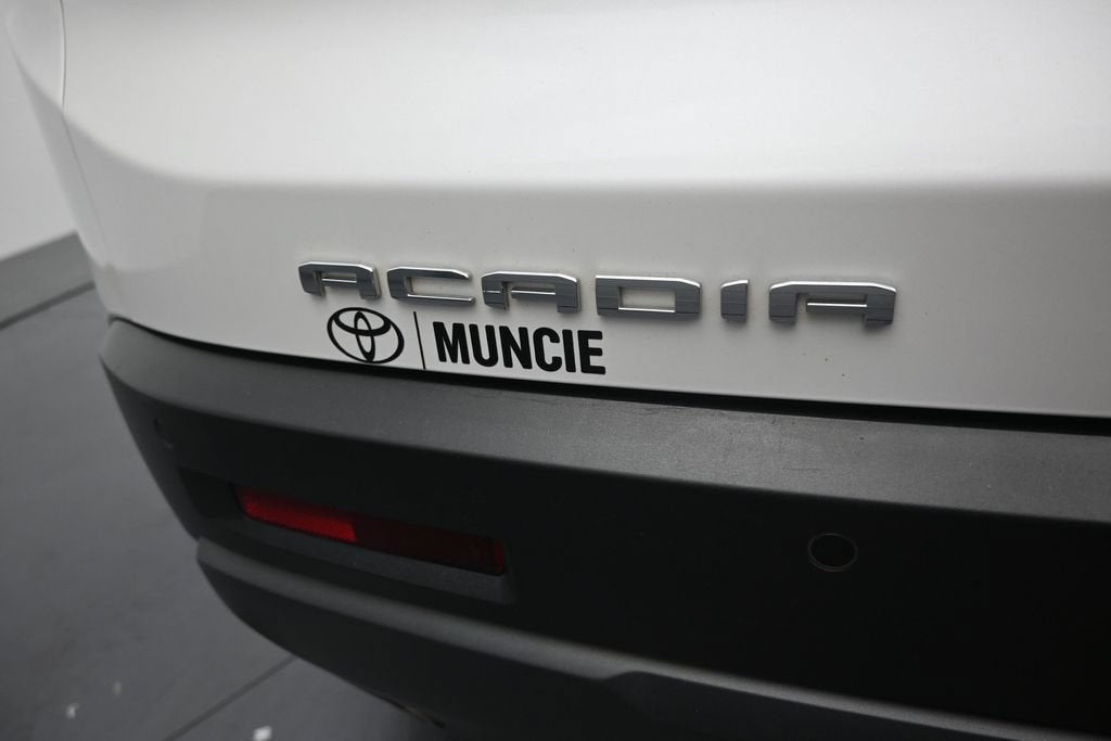 2021 GMC Acadia AT4