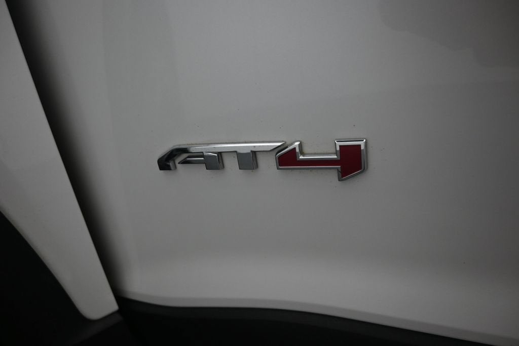 2021 GMC Acadia AT4