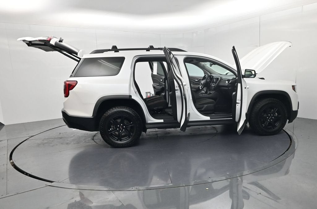 2021 GMC Acadia AT4