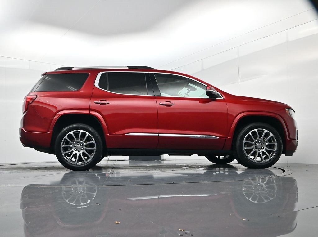 2022 GMC Acadia Denali