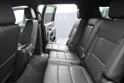 2025 Chevrolet Suburban LT