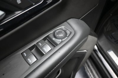 2025 Chevrolet Suburban LT
