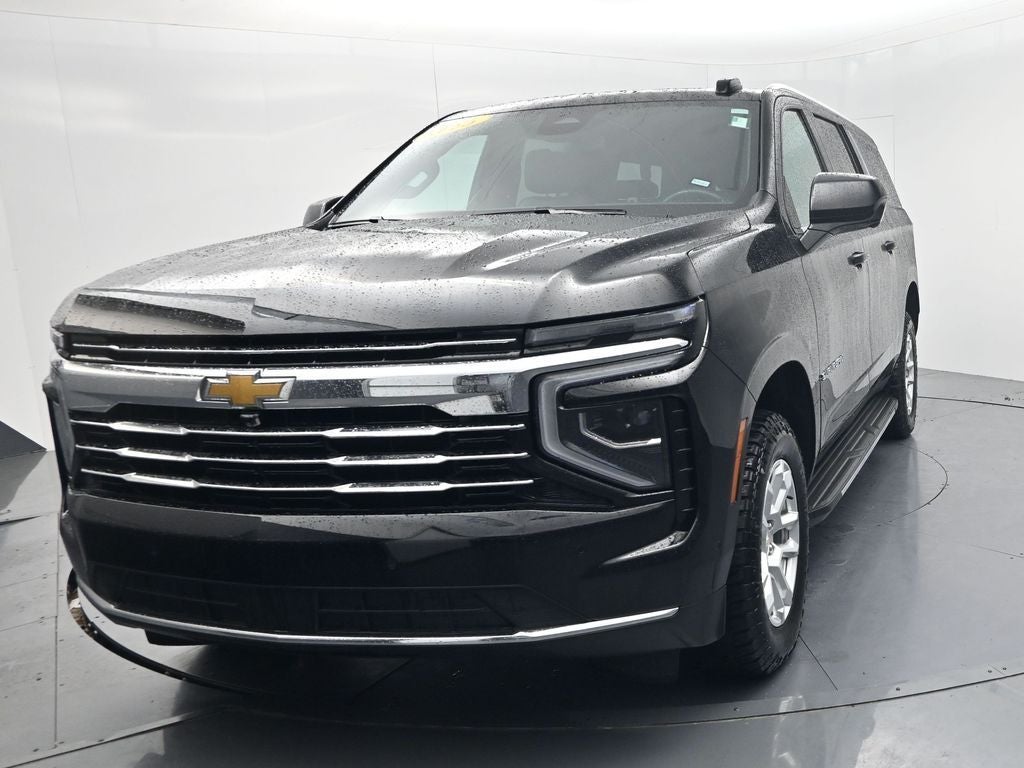 2025 Chevrolet Suburban LT