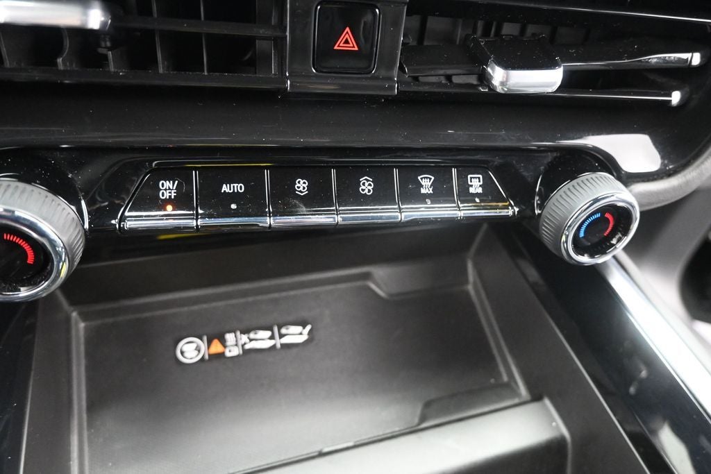 2025 Chevrolet Suburban LT