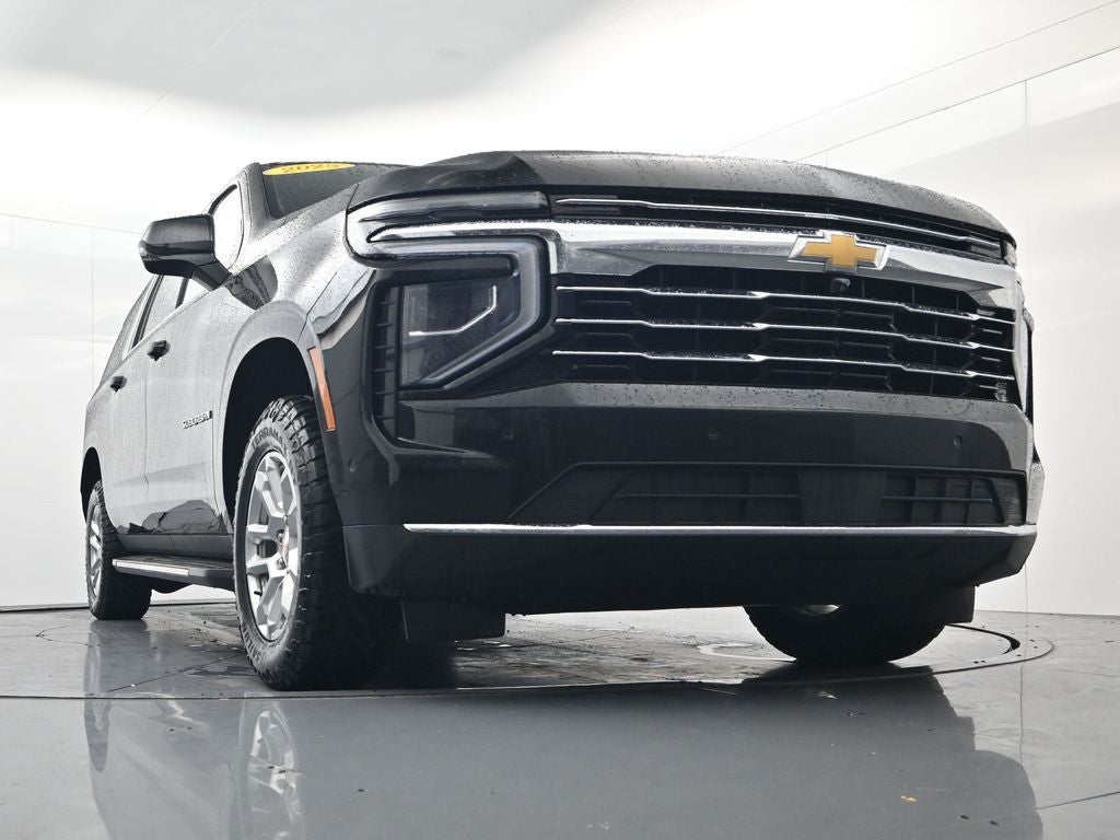2025 Chevrolet Suburban LT