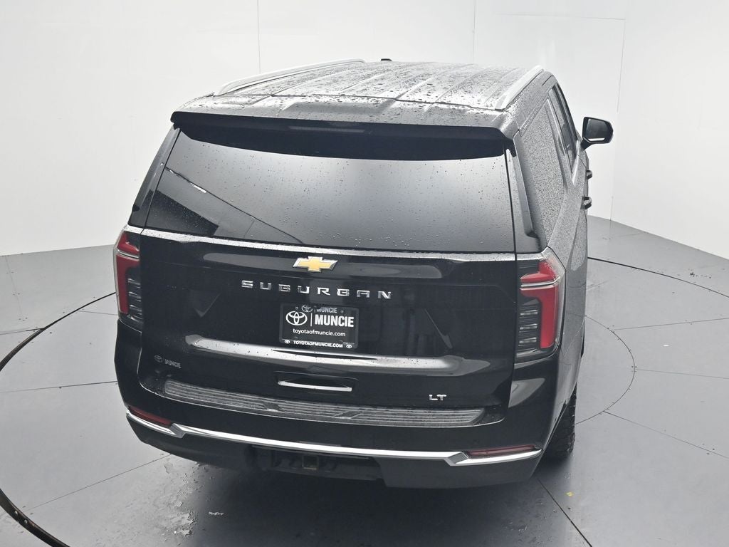 2025 Chevrolet Suburban LT