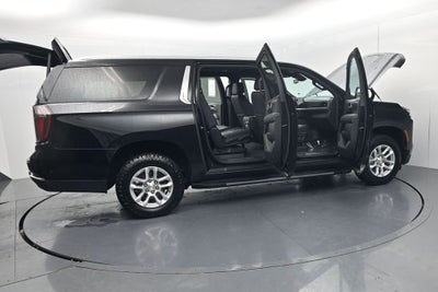 2025 Chevrolet Suburban LT