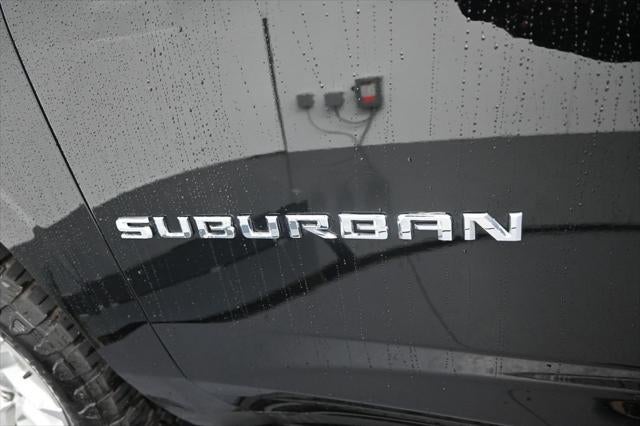 2025 Chevrolet Suburban LT