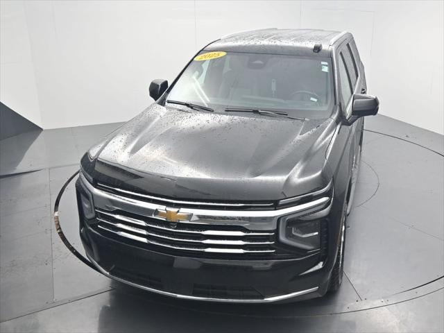2025 Chevrolet Suburban LT