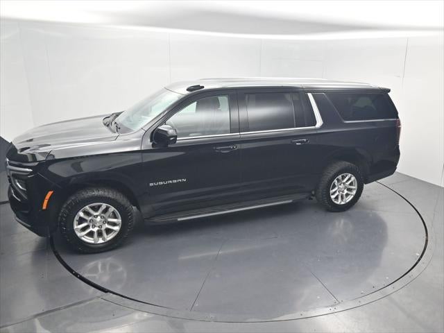 2025 Chevrolet Suburban LT