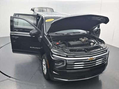 2025 Chevrolet Suburban LT