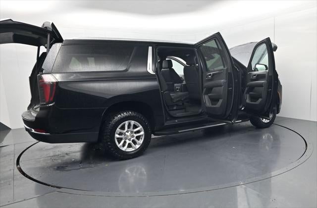 2025 Chevrolet Suburban LT