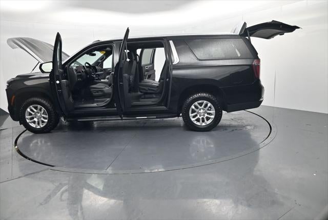 2025 Chevrolet Suburban LT