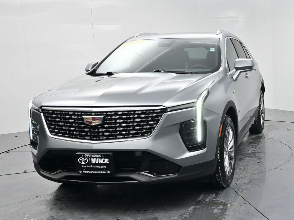 2025 Cadillac XT4 Premium Luxury