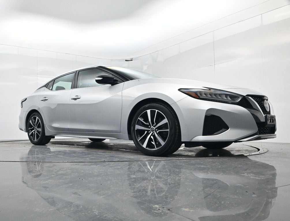 2023 Nissan Maxima SV