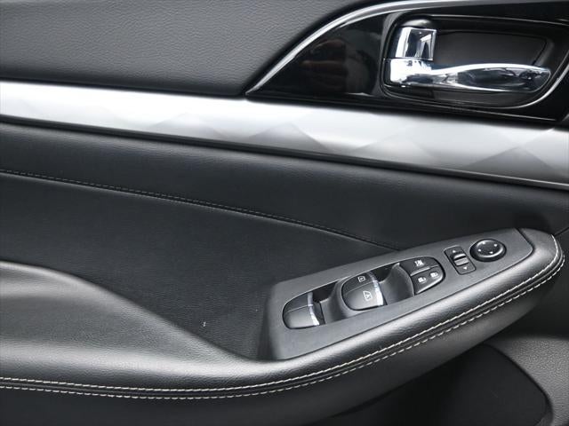 2023 Nissan Maxima SV