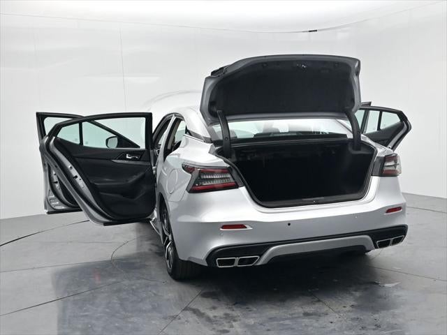 2023 Nissan Maxima SV