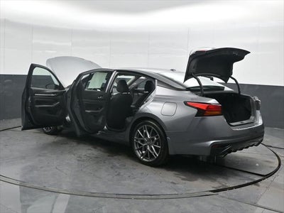 2023 Nissan Altima 2.0 SR