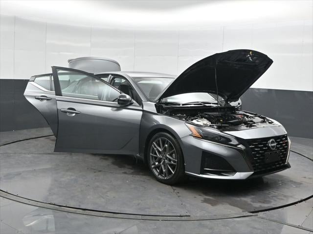 2023 Nissan Altima 2.0 SR