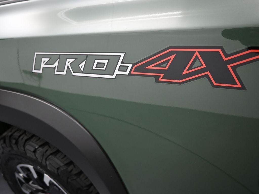 2024 Nissan Frontier PRO-4X