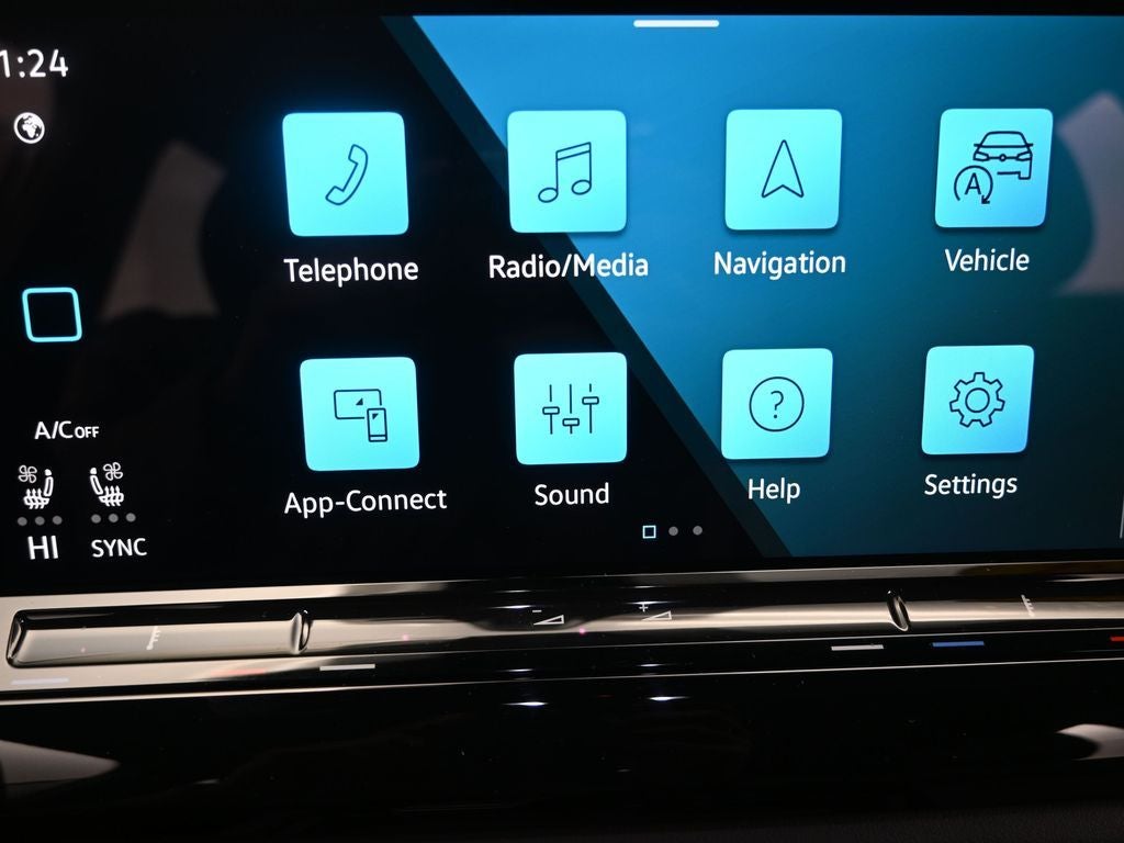 2024 Volkswagen Atlas Cross Sport 2.0T SE w/Technology