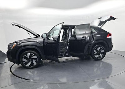 2024 Volkswagen Atlas Cross Sport 2.0T SE w/Technology