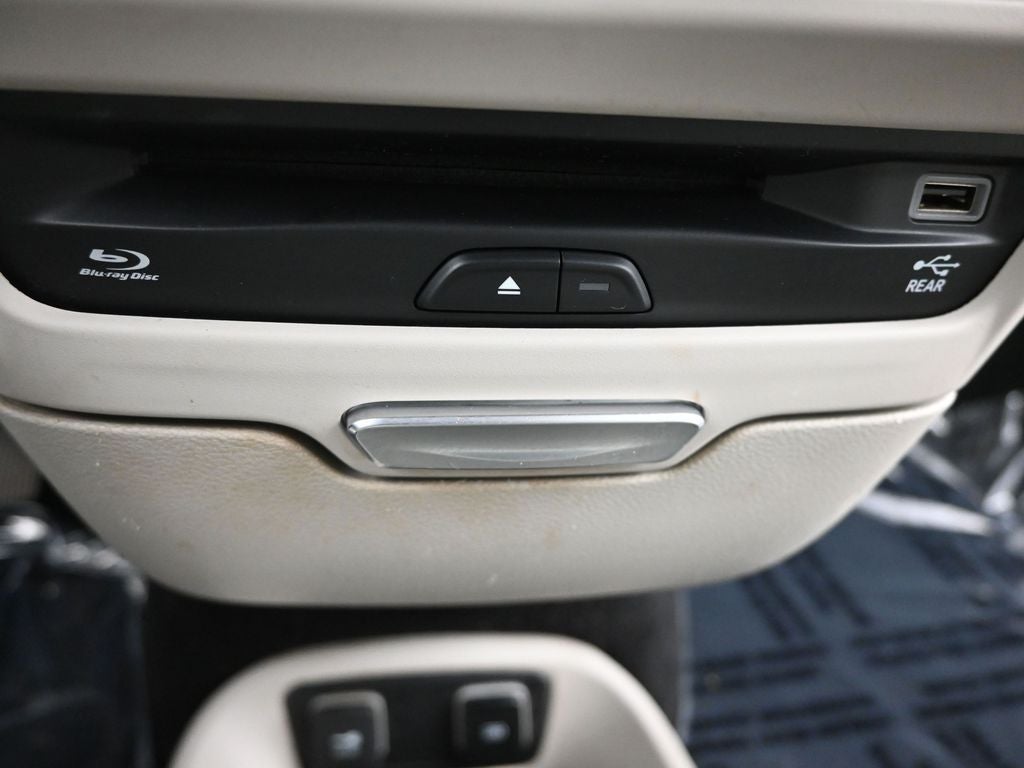 2018 Chrysler Pacifica Touring L Plus