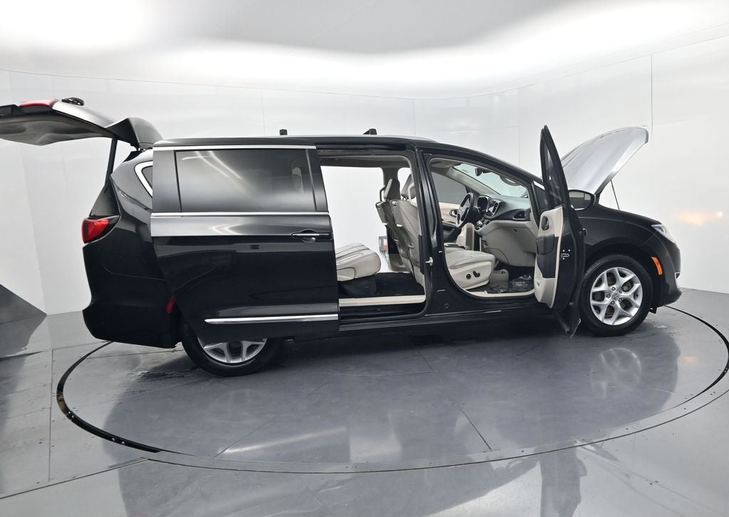 2018 Chrysler Pacifica Touring L Plus